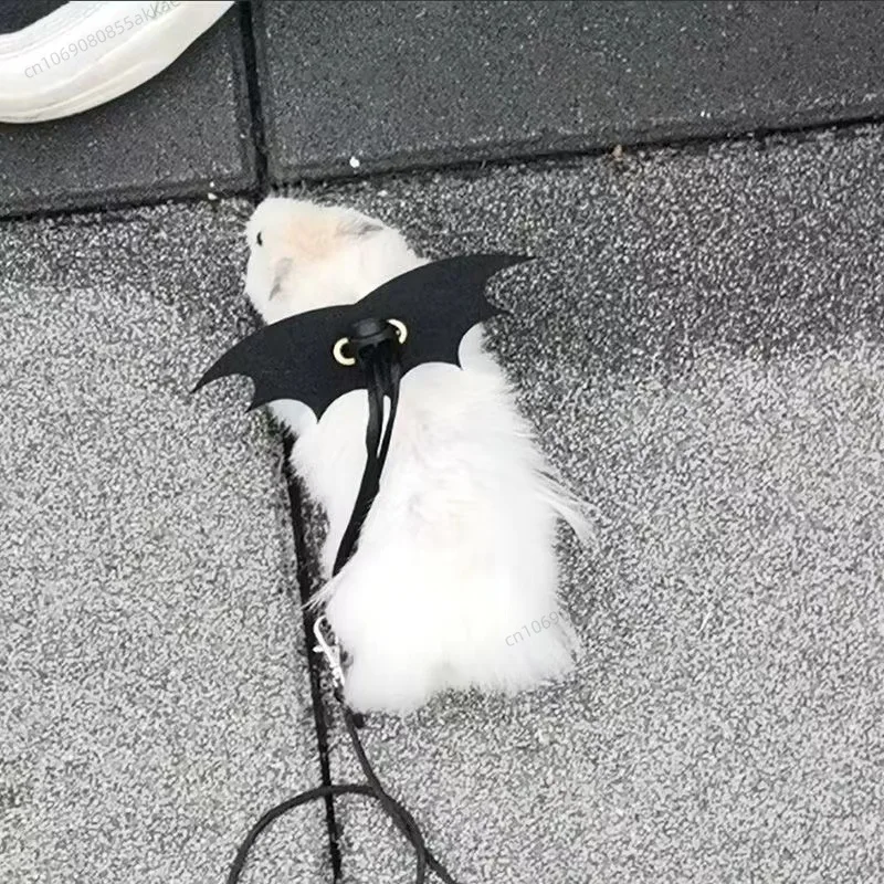 Alas de Soberano del Inframundo: El Despertar de Lord Chinchilla - Image 4