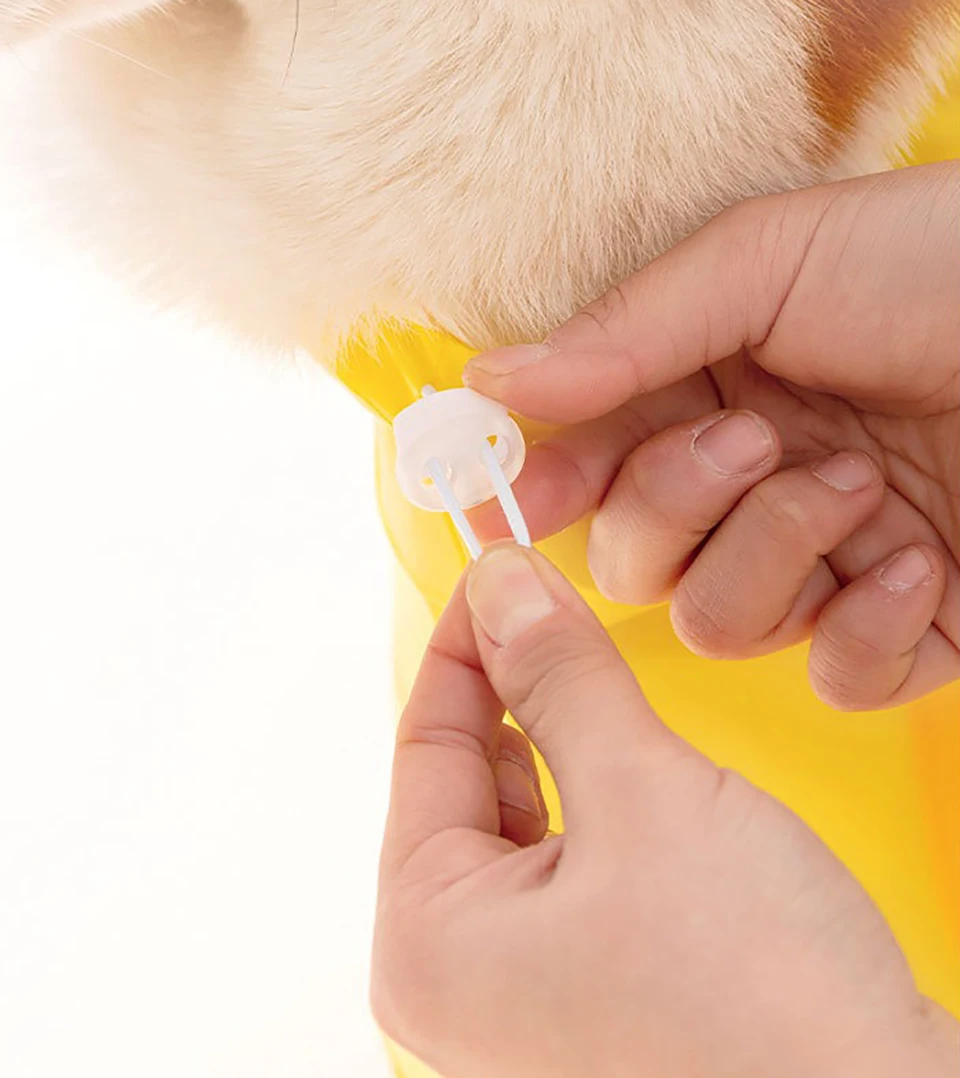 ¡Claro qEl Guardián de las Gotas: Poncho Impermeable de Patito Suave - Image 8